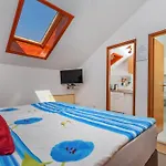 Galic 2 Pensión Mlini
