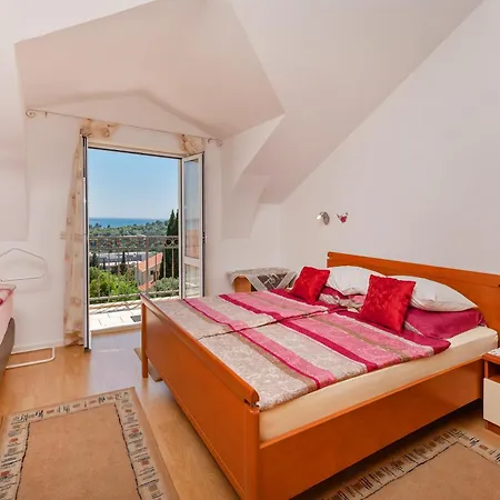 Galic 2 Gasthuis Mlini