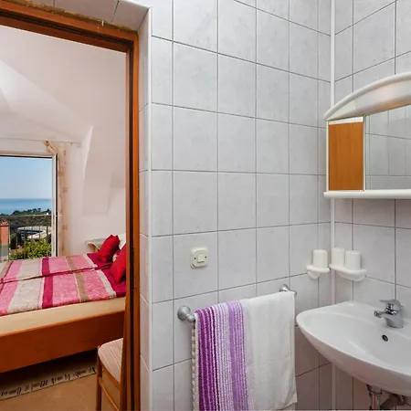 Galic 2 Guest house