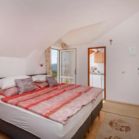 Galic 2 Guest house