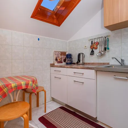 Galic 2 Gasthuis Mlini