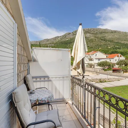 Guest house Galic 2 *