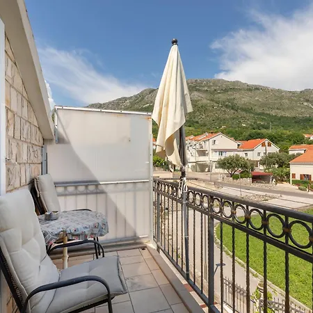 Gasthuis Galic 2 Mlini