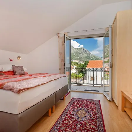 Gasthuis Galic 2 Mlini