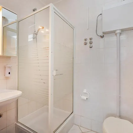 Galic 2 Gasthuis Mlini