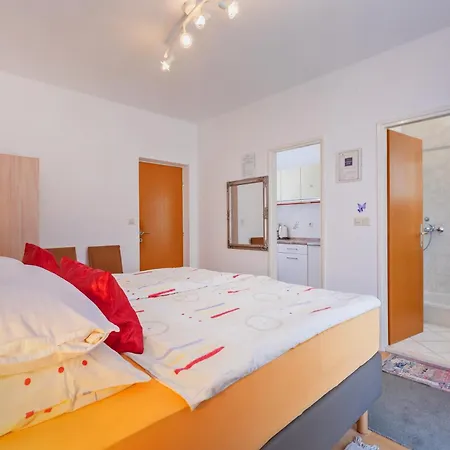 Galic 2 Guest house